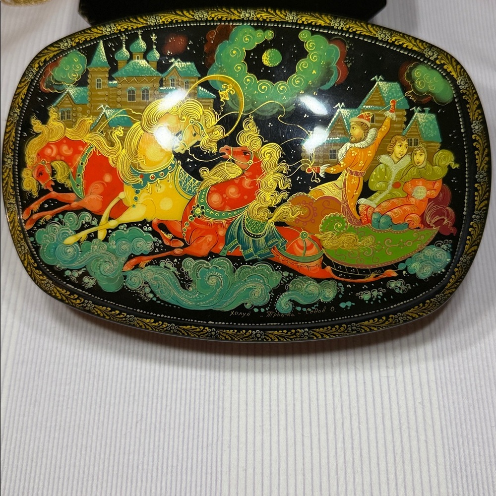 PALEKH Soviet Russian lacquer trinket box “Winter troika ride” 🐈⬛